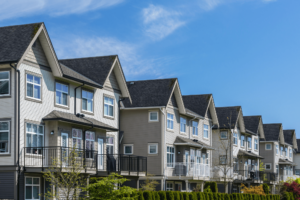 What's the Difference Between a Condo and a Townhouse?